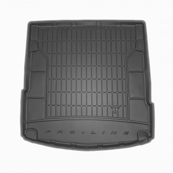 Ensemble: tapis de voiture en caoutchouc + housses de siège confectionnées  sur mesure pour Audi A4 B6 Avant, Berline (2000-2004) - Elegance - P-1