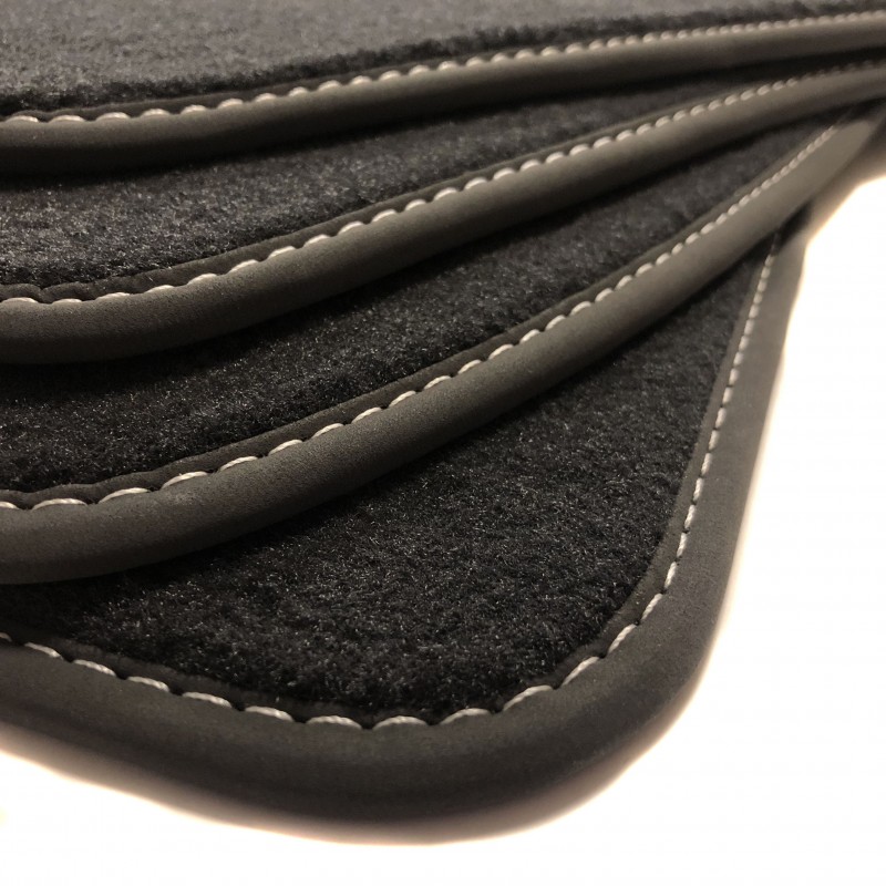Set de 4x tapis velours noir BMW Série 1 E87 (04-11)