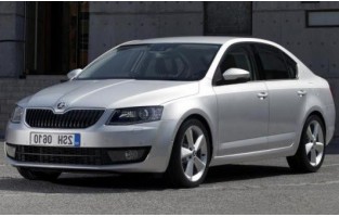 Housse voiture Skoda Octavia Hatchback (2013 - 2017)