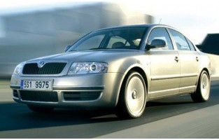 Protecteur de coffre de voiture réversible Skoda Superb (2002 - 2008)
